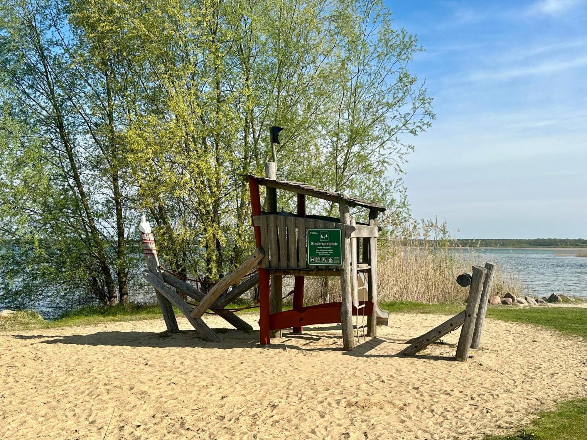 Kapitaens-Bungalow Am See Göhren-Lebbin المظهر الخارجي الصورة